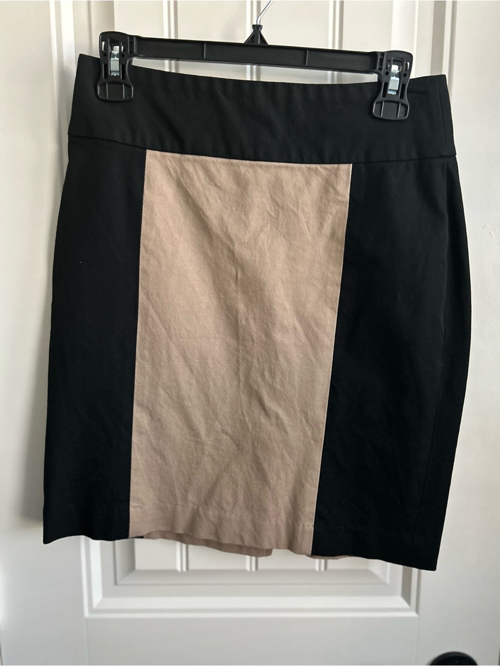 Banana Republic Black and Beige Colorblock Pencil Skirt